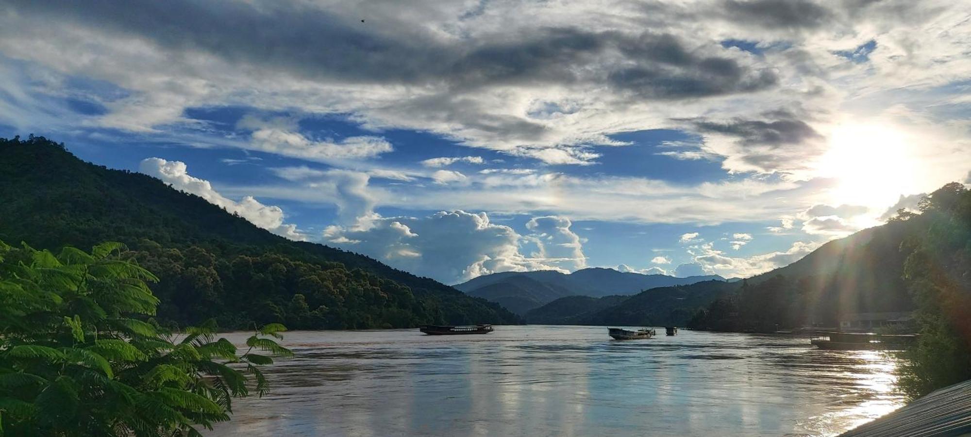 Apartament Mekong Backpackers Muang Pakbèng Zewnętrze zdjęcie