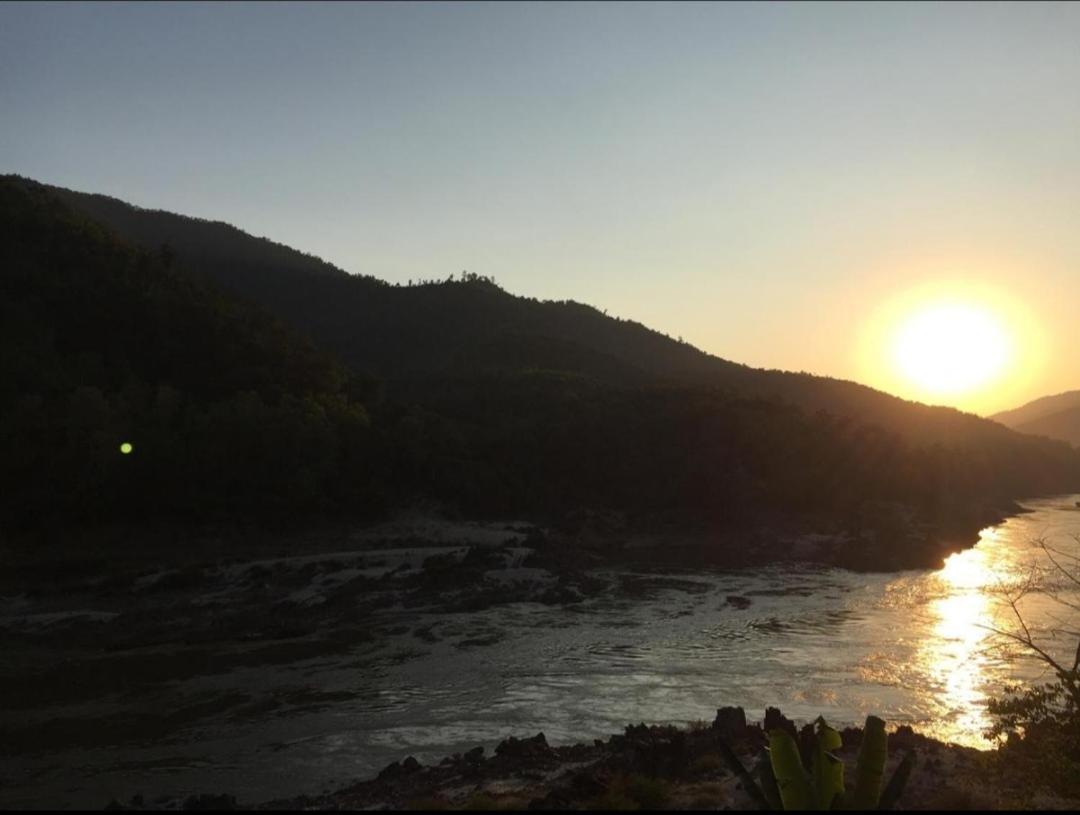 Apartament Mekong Backpackers Muang Pakbèng Zewnętrze zdjęcie