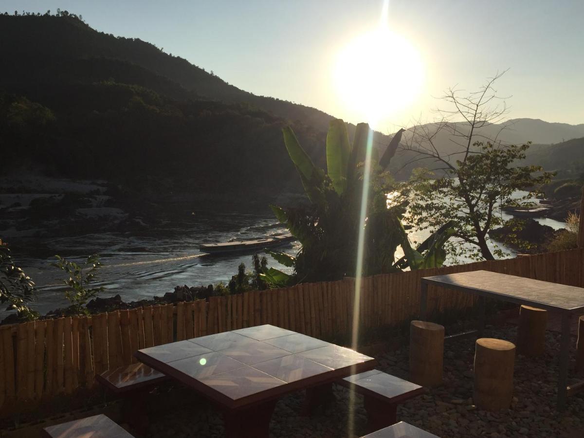 Apartament Mekong Backpackers Muang Pakbèng Zewnętrze zdjęcie